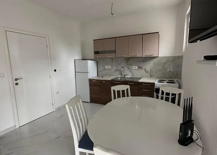 Apartments Asja Bar